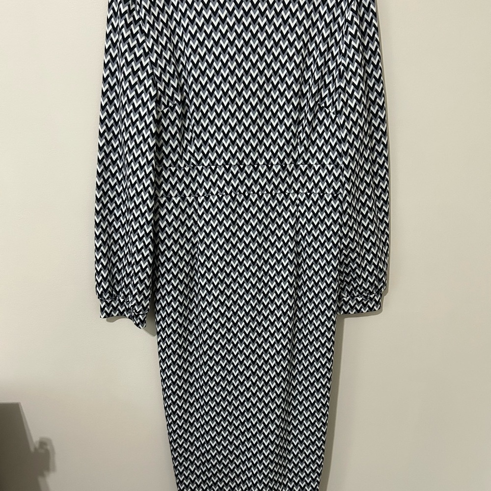 Elegant Black and White Patterned Dress